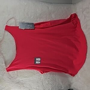 Under Armour Studio Tank Loose Shirt with Split Back. MEDIUM